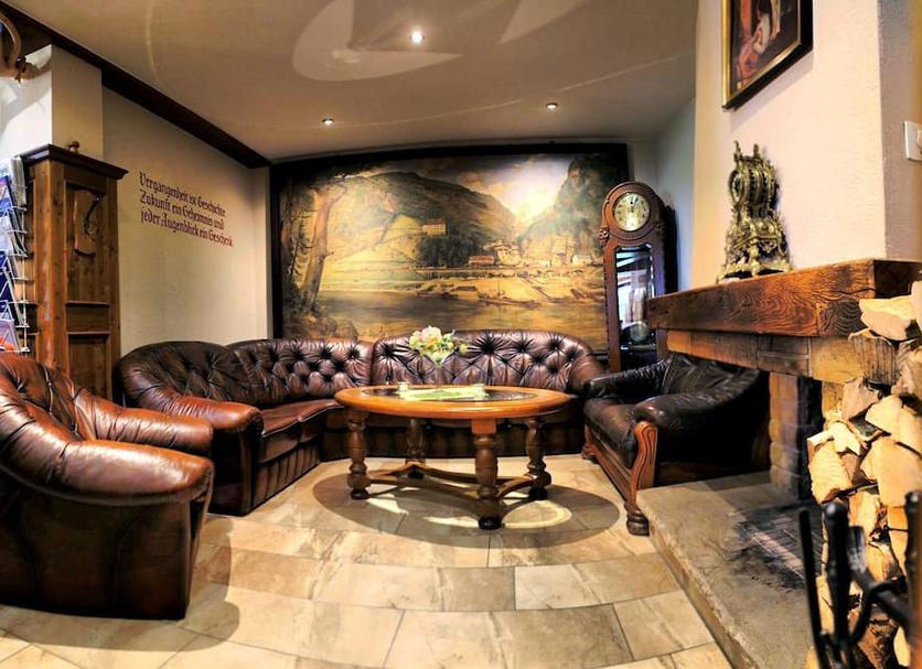 Lounge Photo
