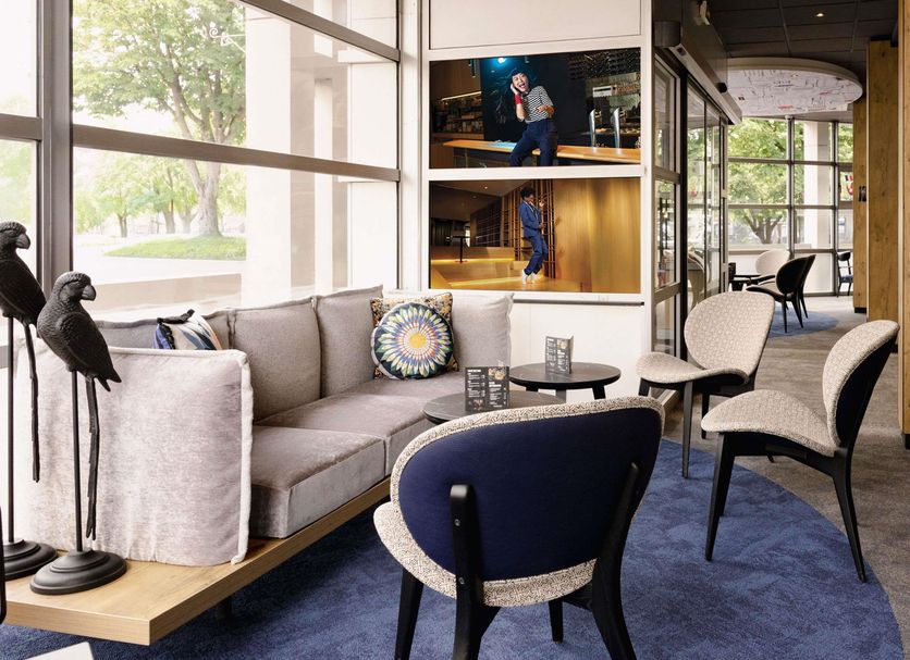 Lounge Photo