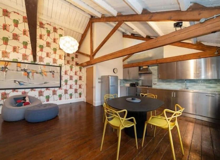 Dining room Photo
