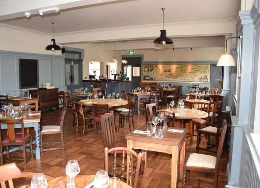 Restaurant Photo