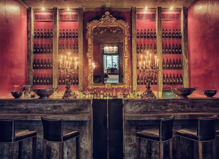 Bar Photo
