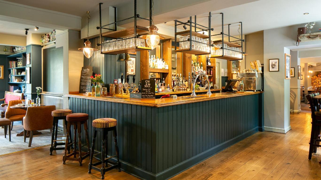 The Cowdray Arms