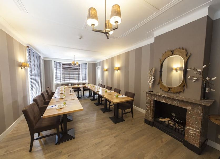 Restaurant Photo
