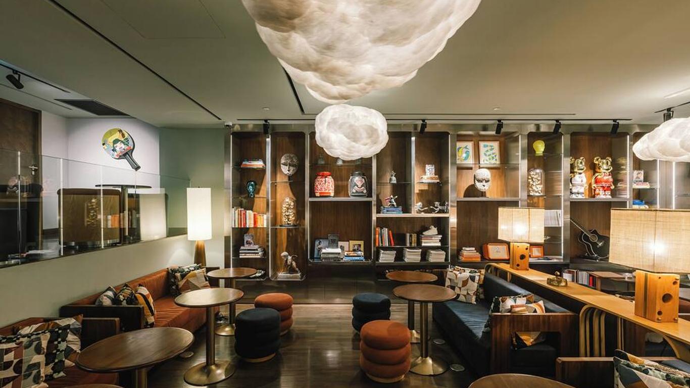 Public House Bangkok, a Member of Design Hotels