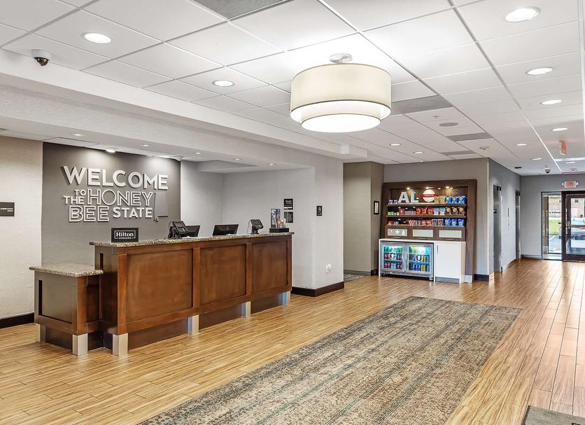 Front desk Photo