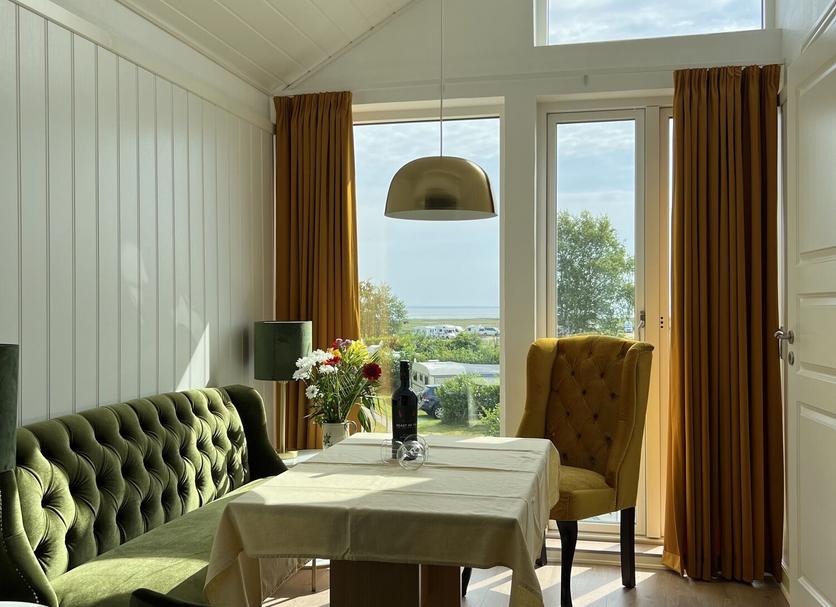 Dining room Photo