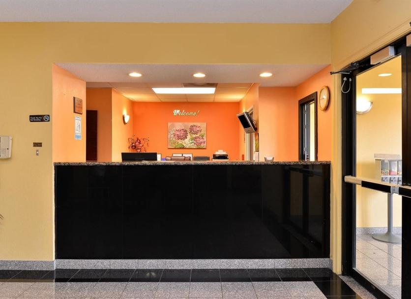 Front desk Photo