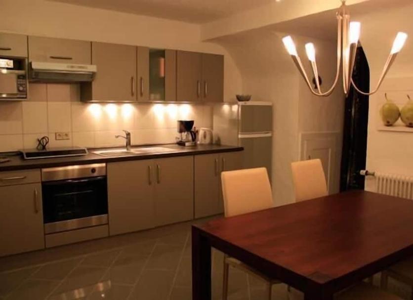 Kitchen Photo
