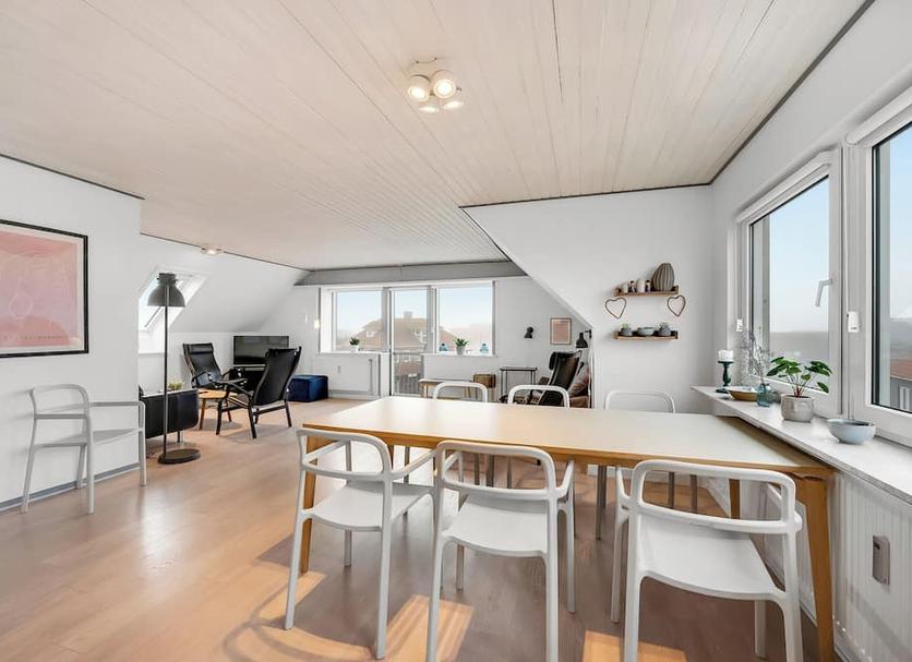 Dining room Photo