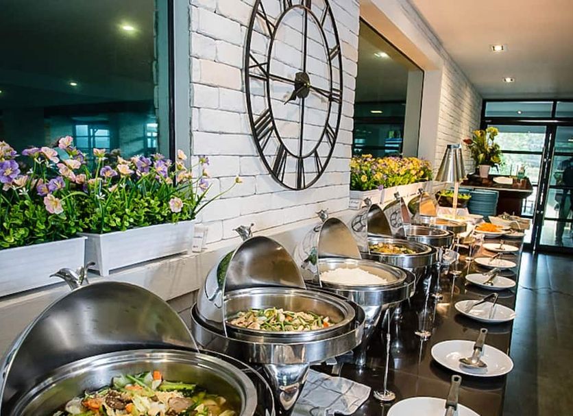Buffet Photo