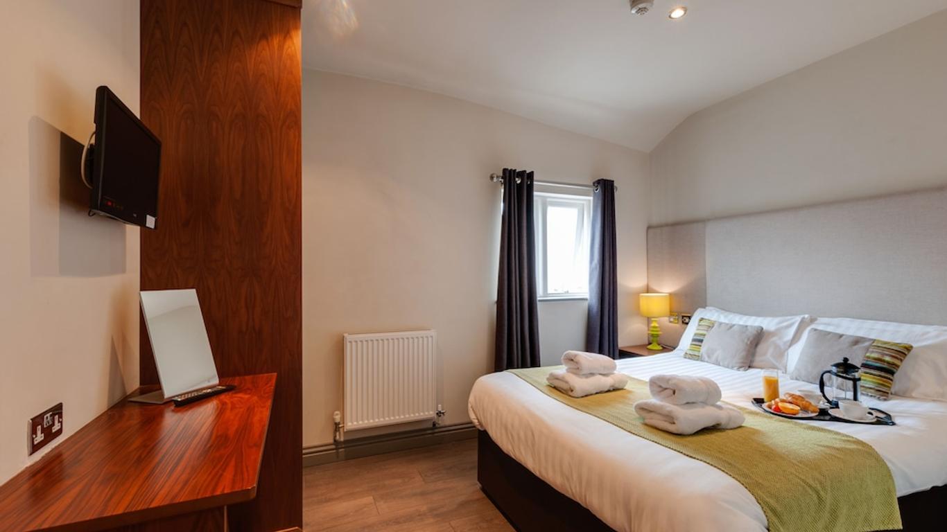 Base Serviced Apartments - City Road