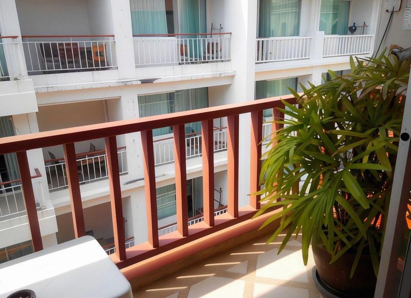 Balcony Photo