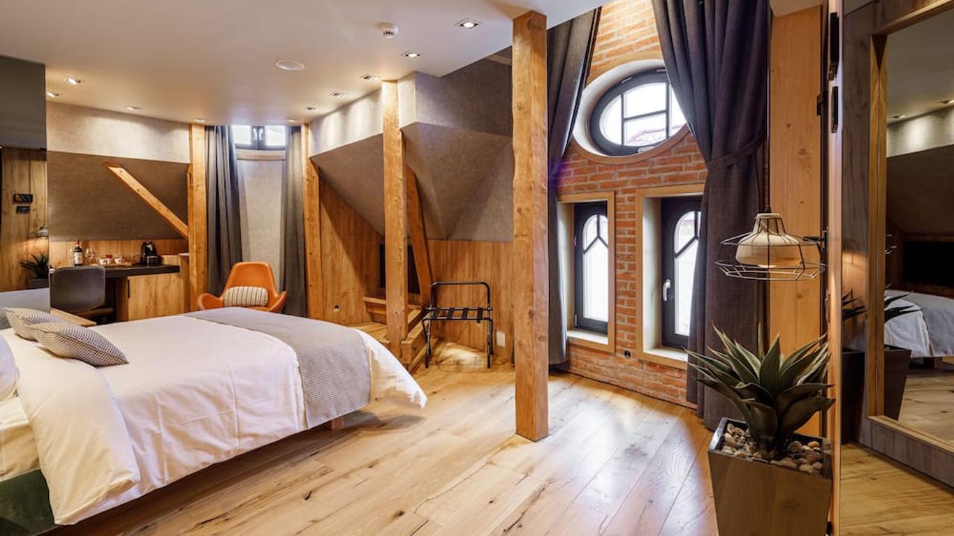 Schuster Boarding House