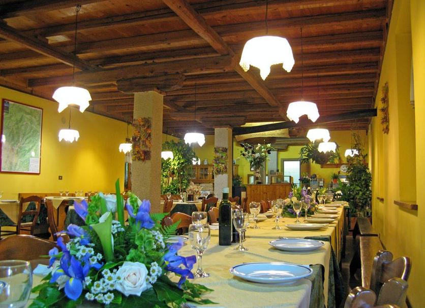 Dining room Photo