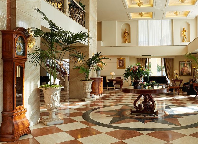 Lobby Photo