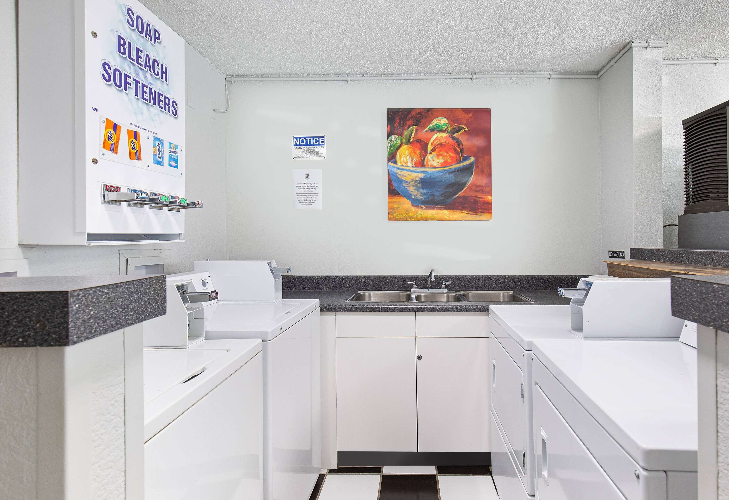 Laundry facility Photo