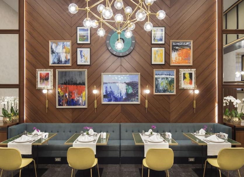 Restaurant Photo