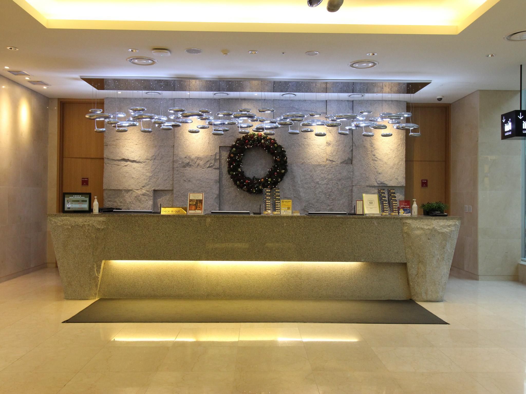 Front desk Photo