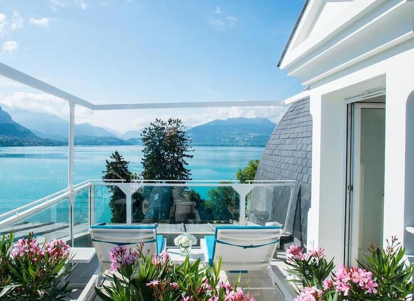 Balcony Photo
