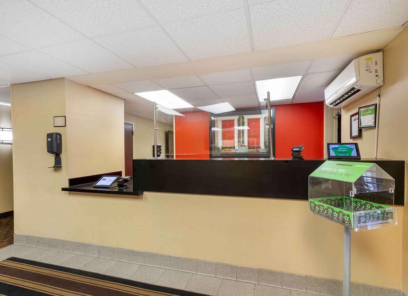 Front desk Photo