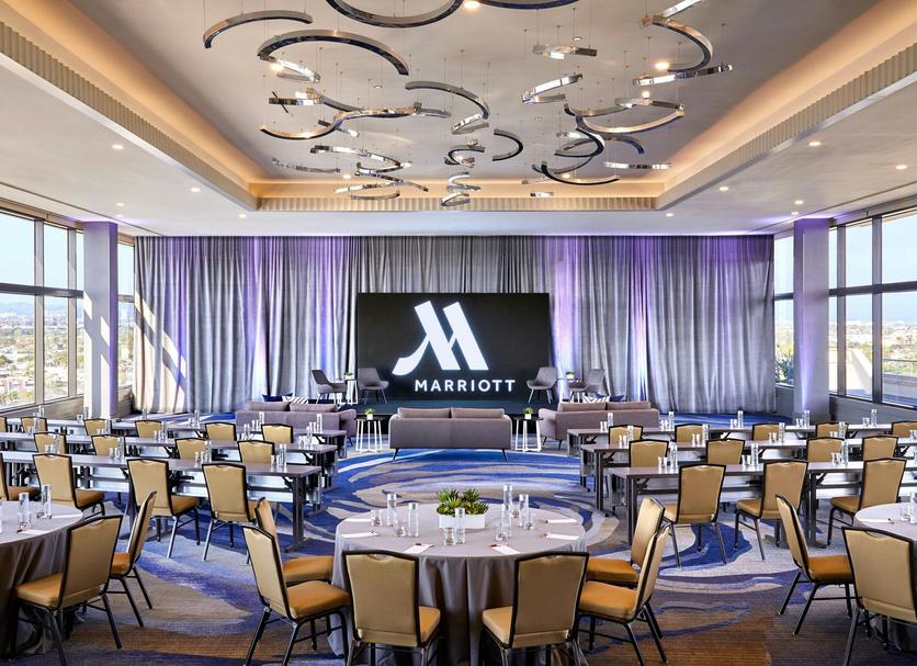 Banquet hall Photo
