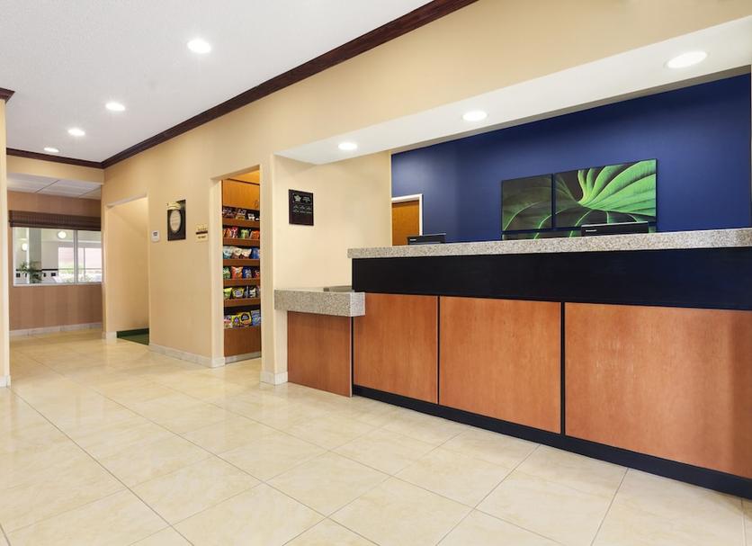 Front desk Photo