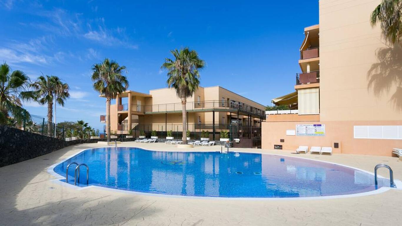 Adeje with pool, sea view and free WIFI