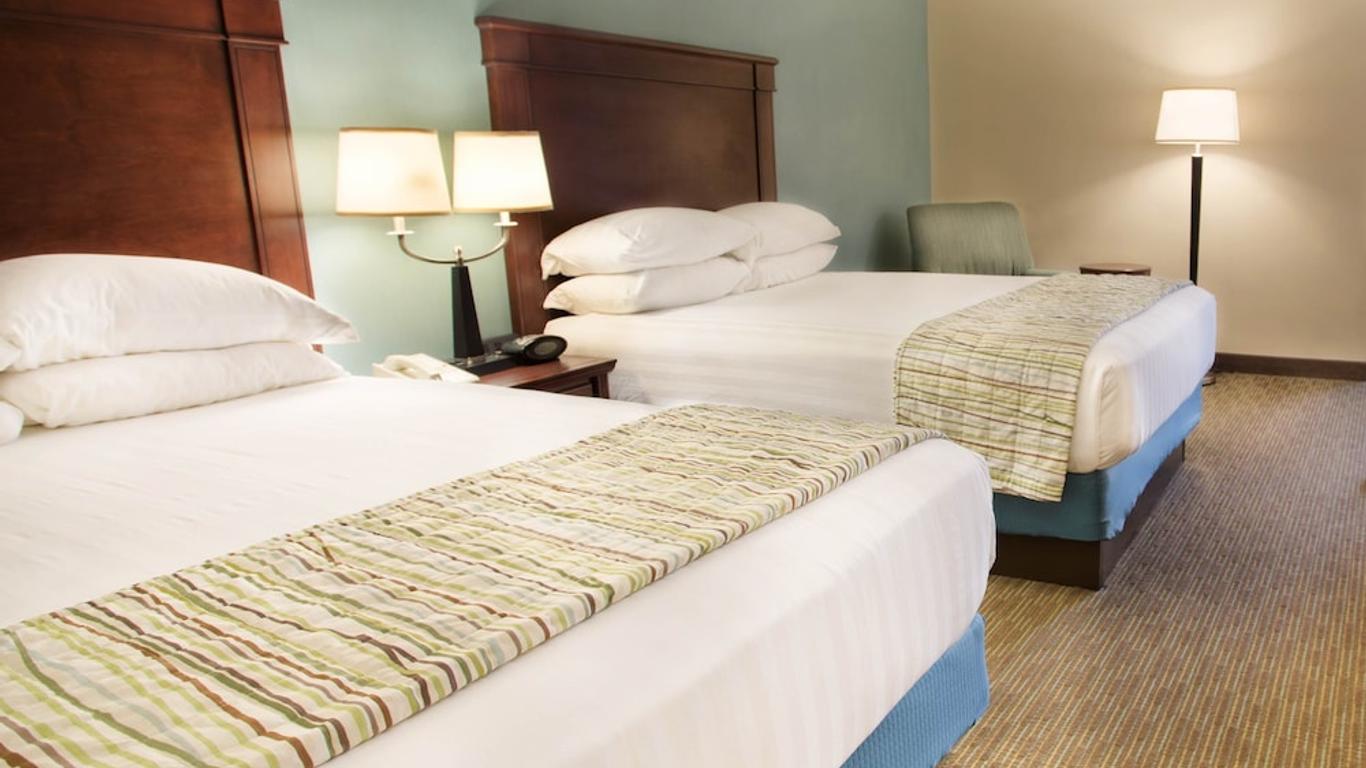 Troy Inn & Suites