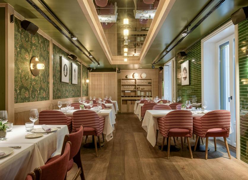 Restaurant Photo