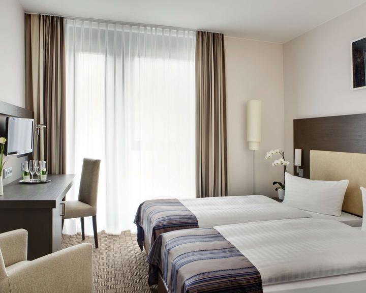 Intercityhotel Bonn 62 Hotel, What Are The Standard Uk Bed Sizes In Germany