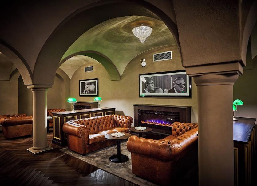 Lounge Photo