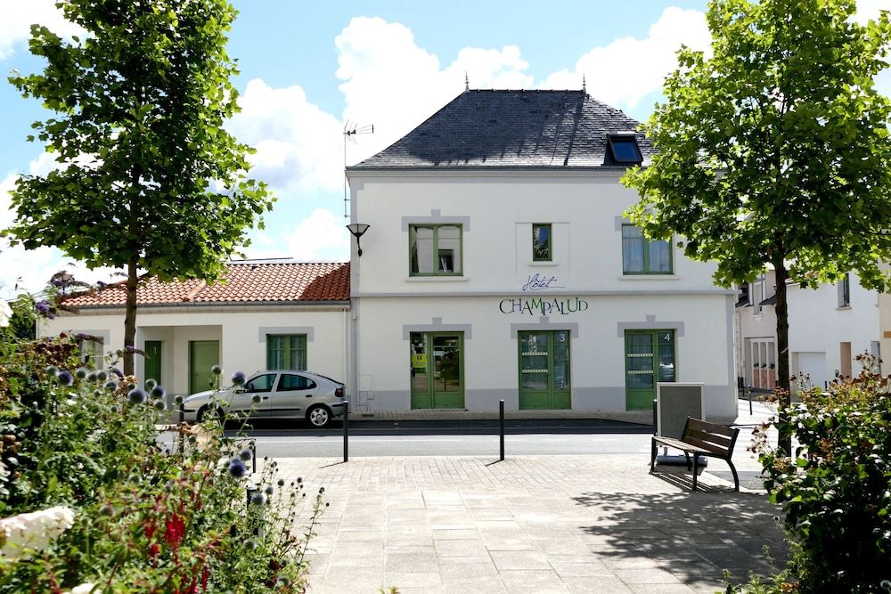 Building Photo