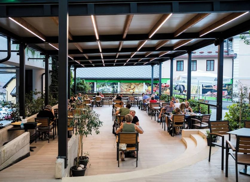 Restaurant Photo