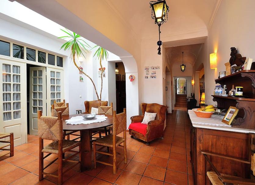 Dining room Photo