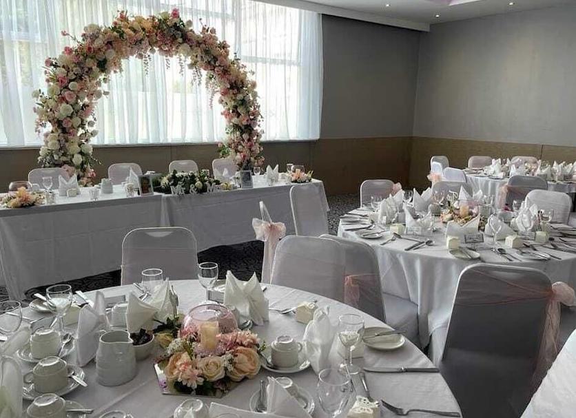 Banquet hall Photo