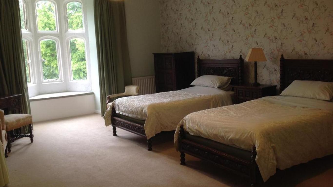 Greenham Hall