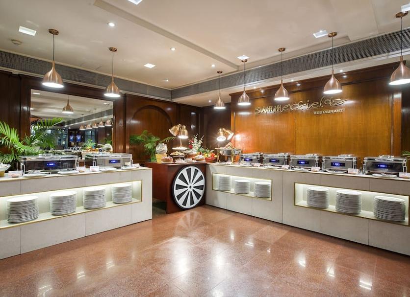 Buffet Photo