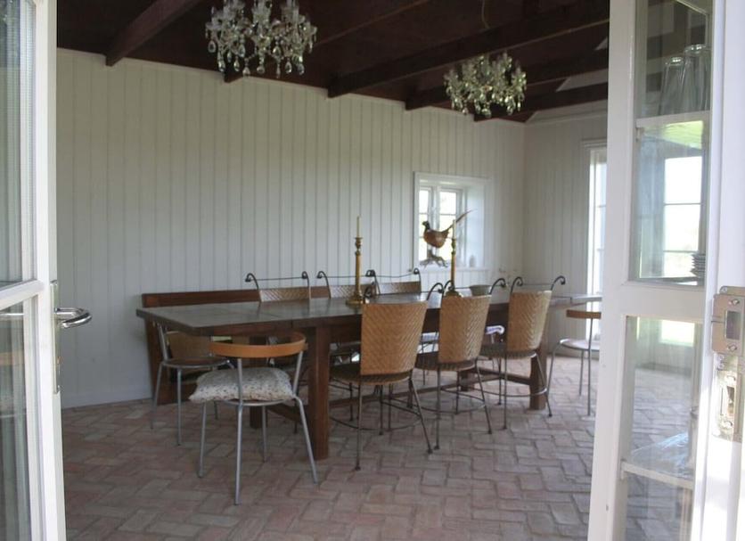 Dining room Photo