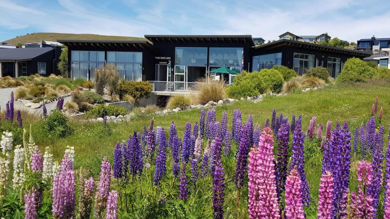 Three Rivers Lodge