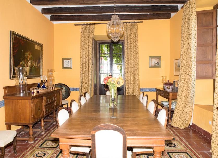 Dining room Photo