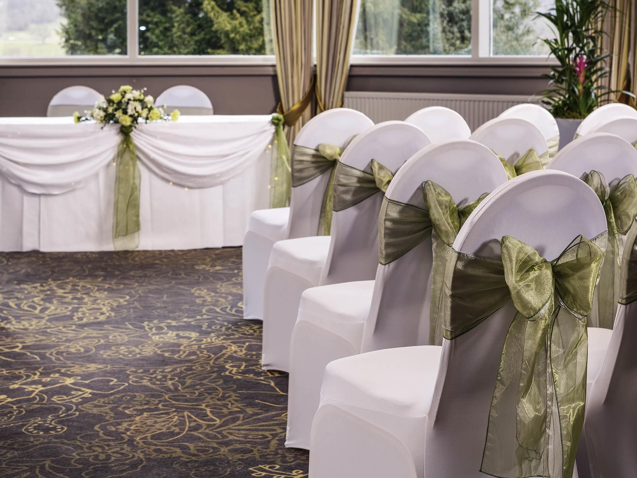 Banquet hall