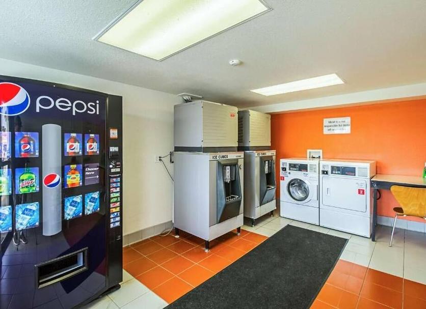 Laundry facility Photo
