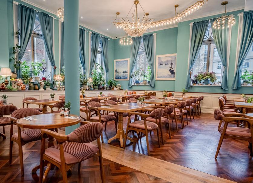 Restaurant Photo
