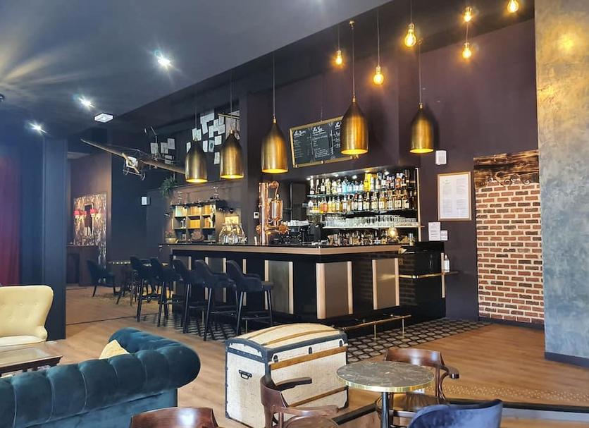 Bar Photo