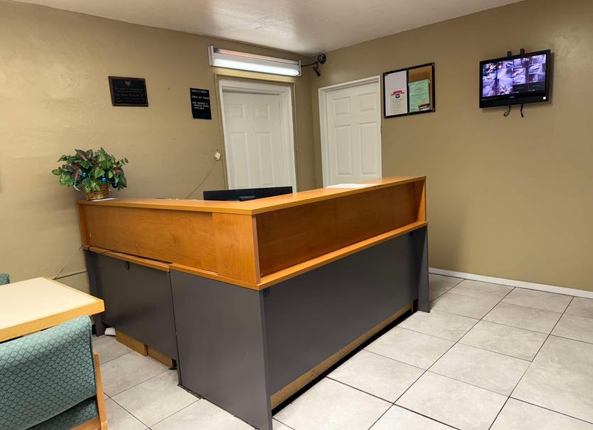 Front desk Photo