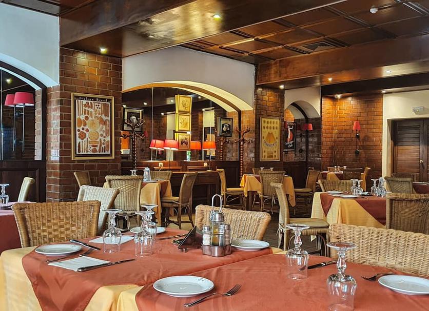 Restaurant Photo