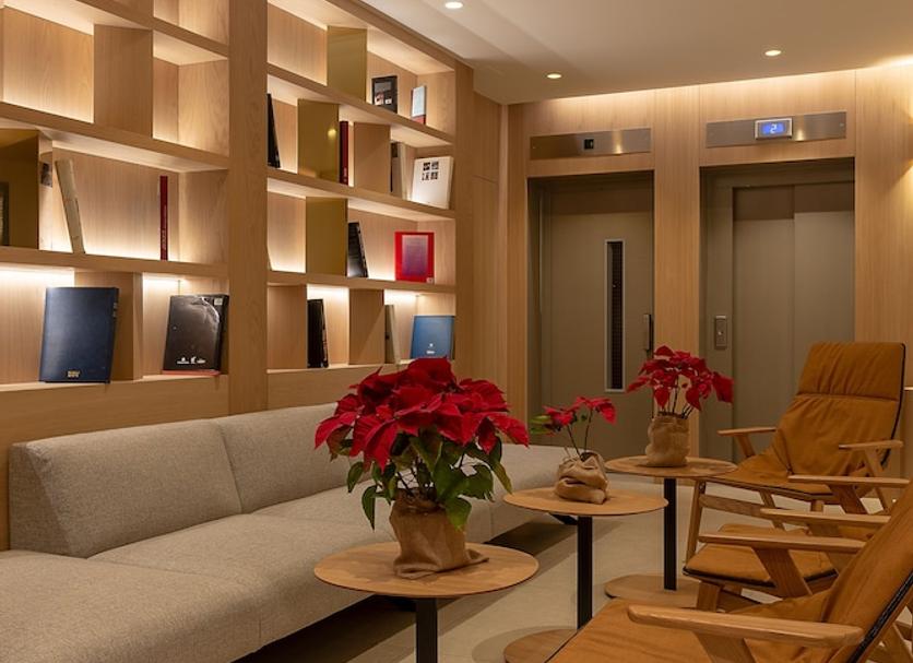 Lounge Photo