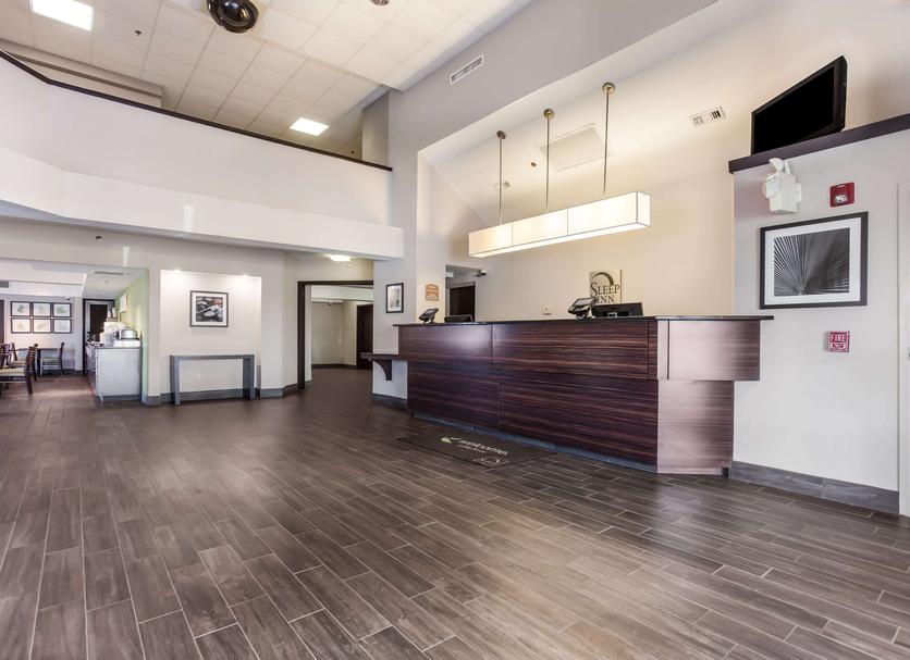 Front desk Photo