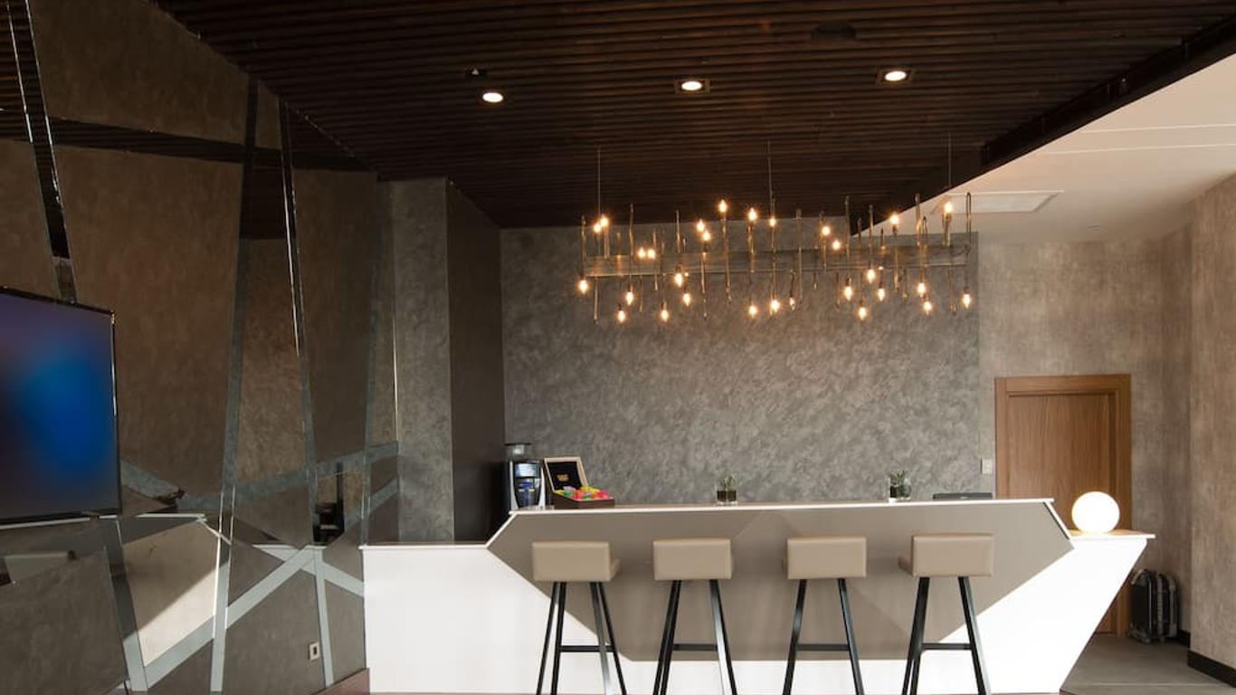 Liv City Hotels