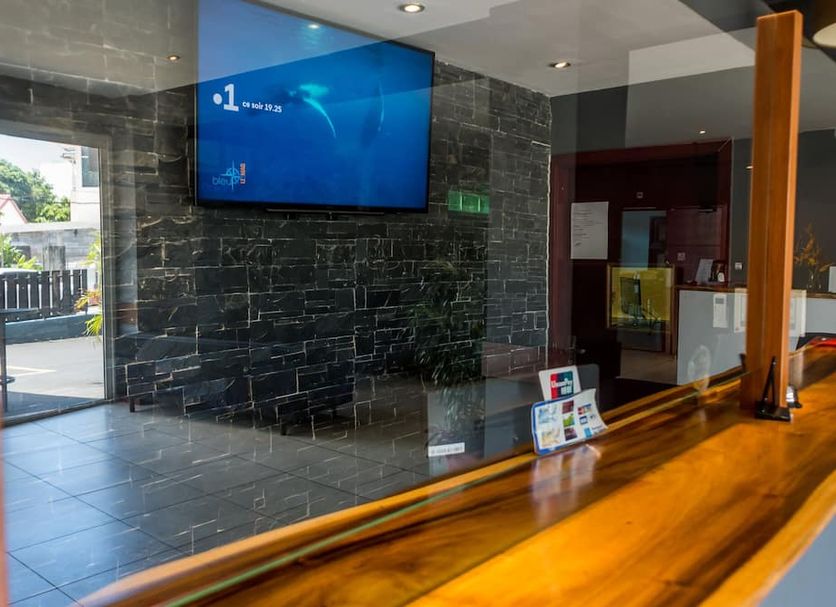 Front desk Photo